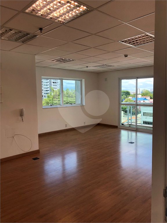 Sala à venda em Chácara Santo Antônio, São Paulo, SP