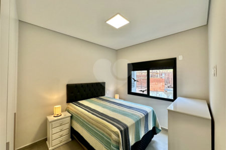 Casa à venda com 3 suítes no condomínio Reserva Santa Maria, Jandira - SP