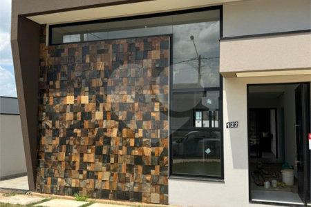Casa à venda com 3 quartos, sendo 1 suíte, no condomínio Reserva Central Parque, Salto - SP
