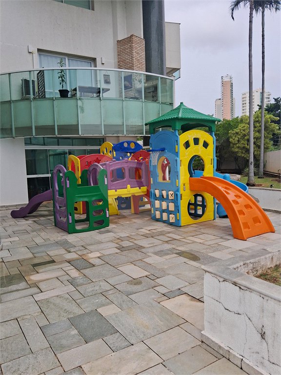 Apartamento à venda com 4 quartos, sendo 2 suítes,  em Vila Sfeir, Indaiatuba, SP