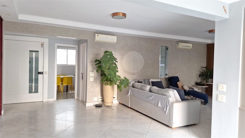 Apartamento para alugar com 3 suítes em Vila Gertrudes, São Paulo, SP
