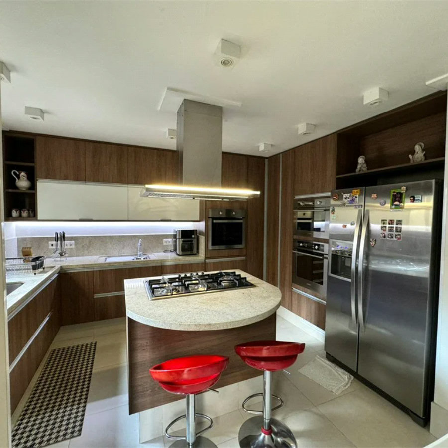 Casa à venda com 3 quartos, sendo 1 suíte, no condomínio Residencial Jardim das Flores 1510, Cotia - SP