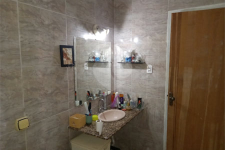 Casa à venda com 4 quartos, sendo 1 suíte, em Campo Grande, Rio de Janeiro, RJ