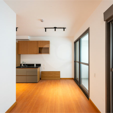 LINDO STUDIO DE 32M² PRÓXIMO DE TUDO
