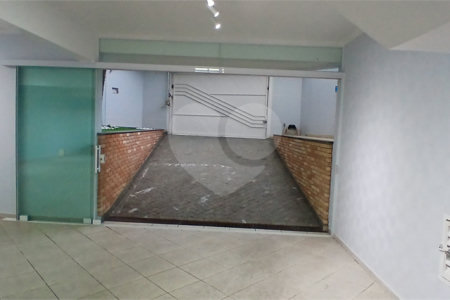 Casa à venda com 4 quartos, sendo 2 suítes, em Jardim Leonor Mendes de Barros, São Paulo, SP