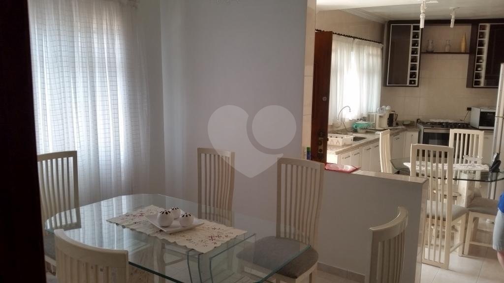 Sobrado à venda com 3 quartos, sendo 1 suíte, em Tremembé, São Paulo, SP
