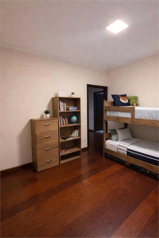 Casa à venda com 4 quartos, sendo 1 suíte, em City Bussocaba, Osasco, SP