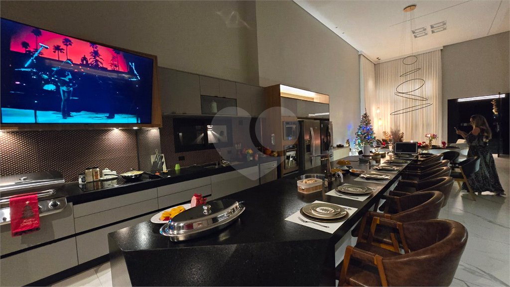 Casa à venda ou para alugar com 4 suítes no condomínio Jardim Salto Grande, Araraquara - SP