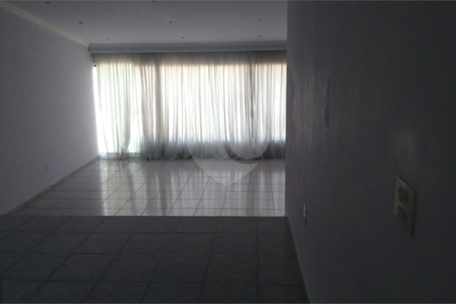 Casa à venda com 3 quartos, sendo 1 suíte,  em Lavapés, Mairiporã, SP