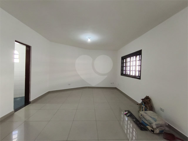 Sobrado à venda com 3 quartos, sendo 1 suíte,  em Cupecê, São Paulo, SP