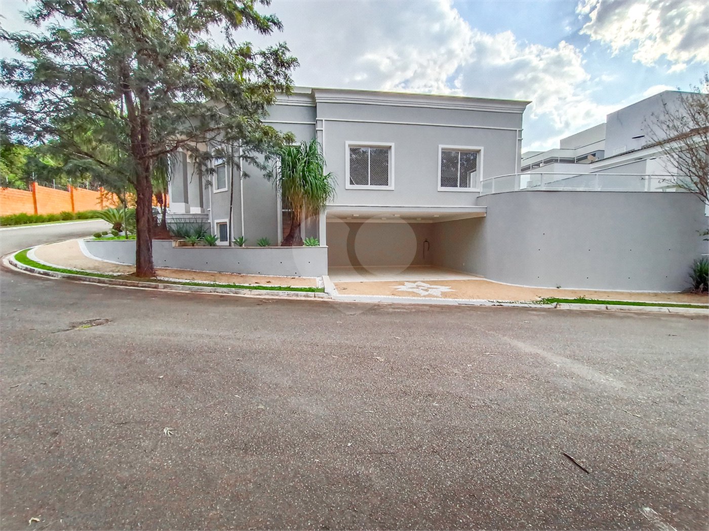 Casa à venda com 3 suítes no condomínio Belvedere Ii, Votorantim - SP