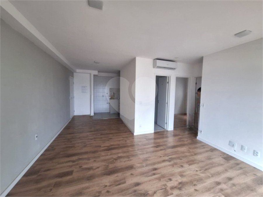 Apartamento à venda com 2 quartos, sendo 1 suíte,  em Vila Esperança, São Paulo, SP