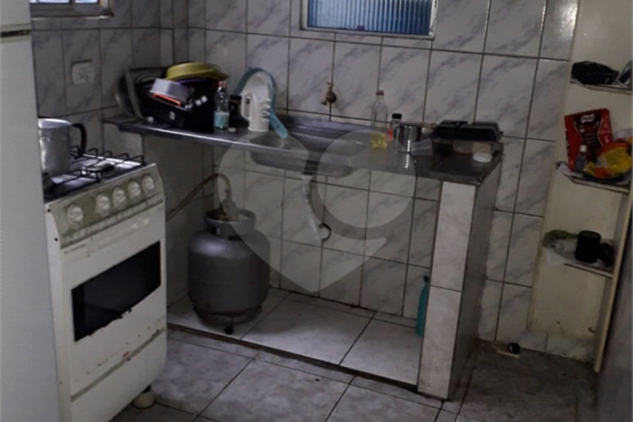 Casa à venda com 2 quartos em Vila Carrão, São Paulo, SP