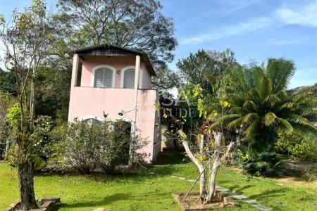 Chácara à venda com 3 suítes em Inhayba, Sorocaba, SP