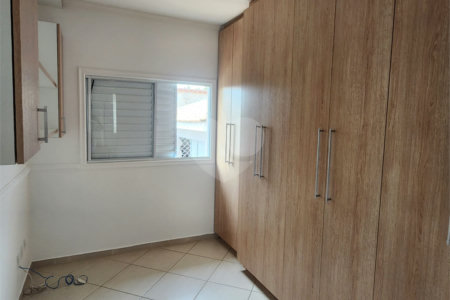 Casa à venda com 3 quartos, sendo 1 suíte, no condomínio Terras de São Francisco, Vinhedo - SP