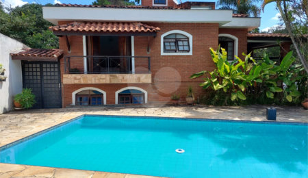 Casa à venda ou para alugar com 5 quartos, sendo 1 suíte,  em Cumbari, Mairiporã, SP