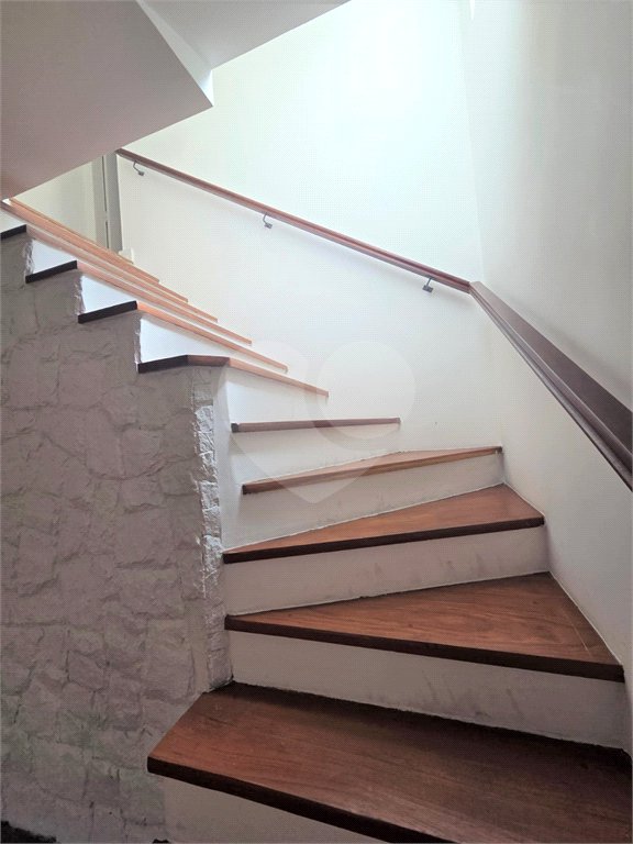 Sobrado à venda ou para alugar com 3 quartos, sendo 2 suítes,  em Vila Lucia, São Paulo, SP