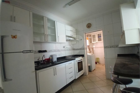 Apartamento à venda com 3 quartos, sendo 1 suíte,  em Jardim Brasil, São Roque, SP