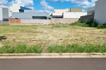 Terreno à venda em Residencial Village Damha III, Araraquara, SP