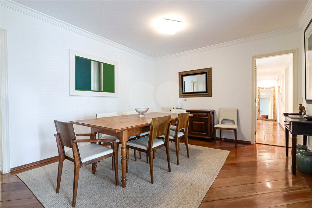 Apartamento à venda com 4 quartos, sendo 2 suítes, em Vila Morumbi, São Paulo, SP
