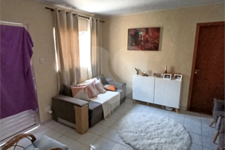 Casa Térrea à venda com 3 quartos em Horto Florestal, São Paulo, SP