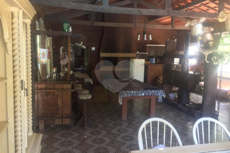 Sítio à venda com 9 quartos, sendo 4 suítes, em Remédios, Mairiporã, SP
