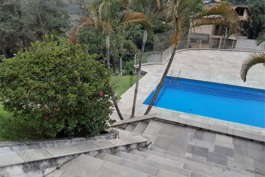Casa à venda com 8 quartos, sendo 2 suítes, em Serra da Cantareira, Mairiporã, SP