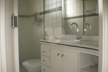 Apartamento à venda com 2 quartos em Jardim Ivana, São Paulo, SP
