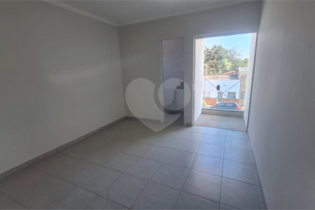 Casa de Vila à venda com 2 suítes em Vila Hortência, Sorocaba, SP
