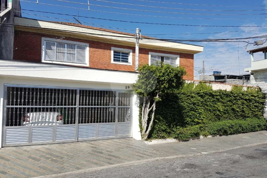 Sobrado à venda com 3 quartos, sendo 2 suítes, em Parque Edu Chaves, São Paulo, SP