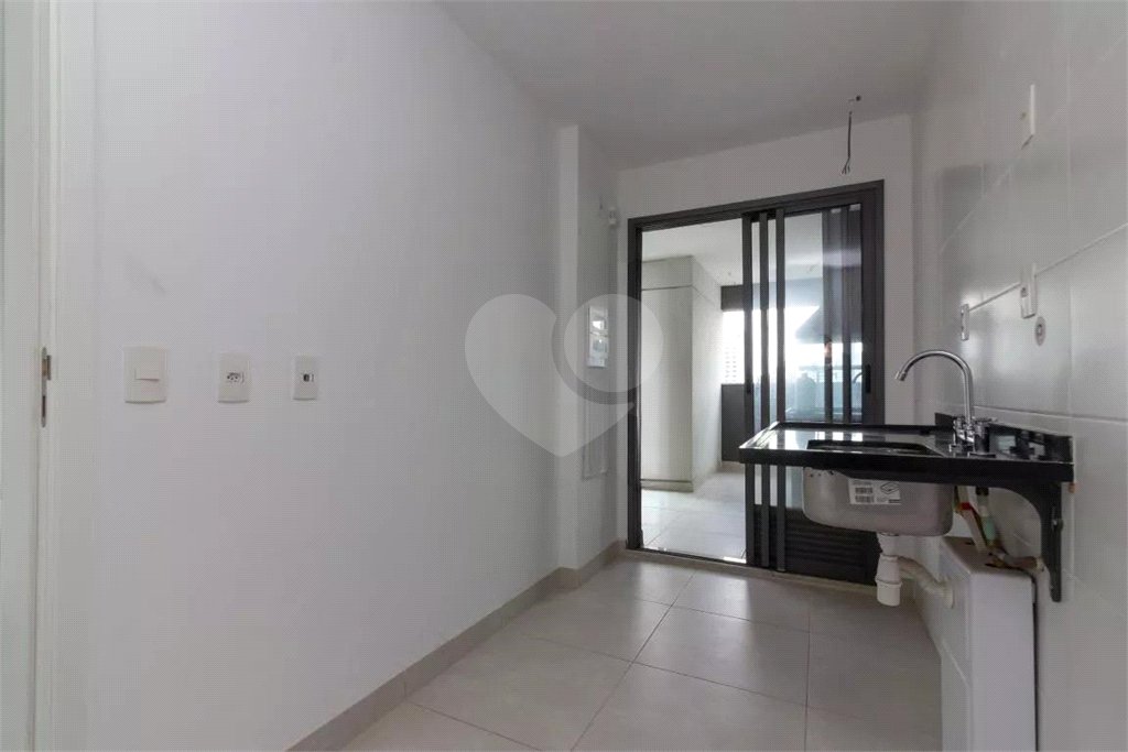 Apartamento à venda com 3 quartos, sendo 1 suíte, em Pinheiros, São Paulo, SP