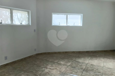 Sala à venda ou para alugar no Centro, São Roque, SP