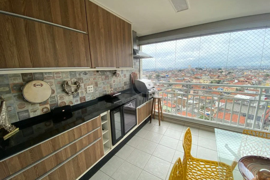 Apartamento à venda com 3 quartos, sendo 1 suíte,  em Vila Maria Alta, São Paulo, SP