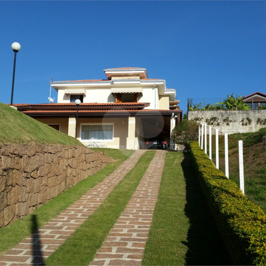Casa à venda com 3 quartos, sendo 1 suíte, no condomínio Jardim do Ribeirão 1, Itupeva - SP