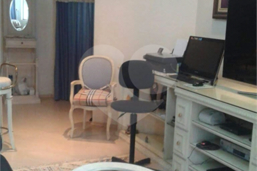 Sobrado à venda com 3 quartos, sendo 2 suítes, em Horto, São Paulo, SP