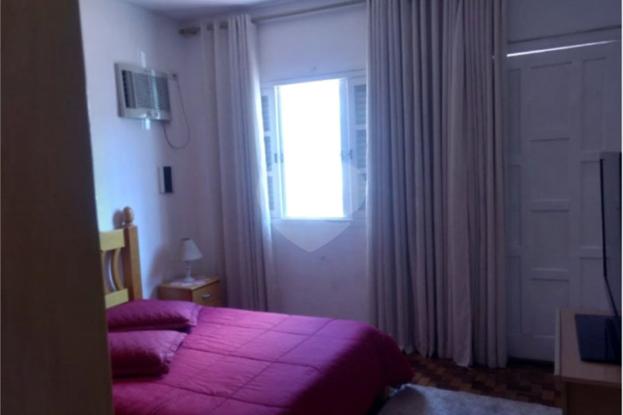 Sobrado à venda com 5 quartos, sendo 2 suítes, em Horto, São Paulo, SP