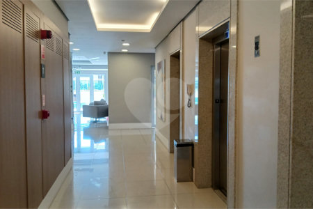 Apartamento à venda com 2 suítes em Parque Bandeirante, Santo André, SP