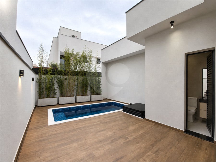 Casa à venda com 3 suítes no condomínio Residencial Chácara Ondina, Sorocaba - SP