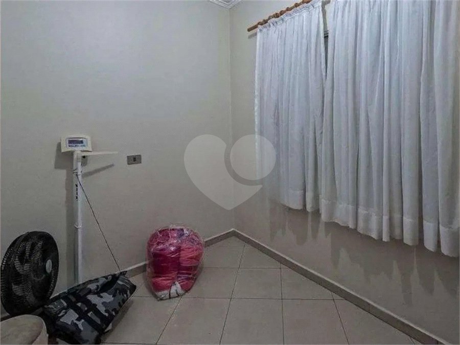 Casa à venda com 3 quartos em Jardim Marisa, São Paulo, SP