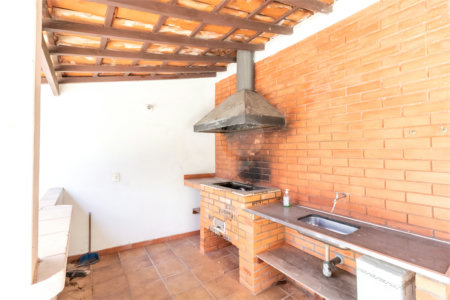 Sobrado à venda com 5 quartos, sendo 3 suítes, em Alto da Boa Vista, São Paulo, SP