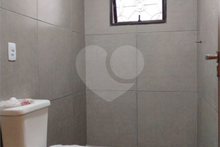Sobrado à venda com 3 quartos, sendo 1 suíte, em Vila Paulista, São Paulo, SP