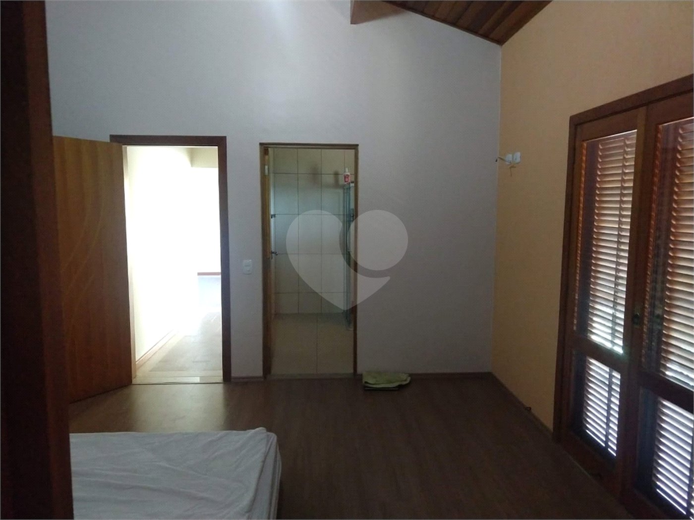 Casa à venda ou para alugar com 6 quartos, sendo 2 suítes, em Rio Acima, Mairiporã, SP