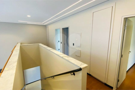 Casa à venda com 3 suítes no condomínio Euroville II, Bragança Paulista - SP