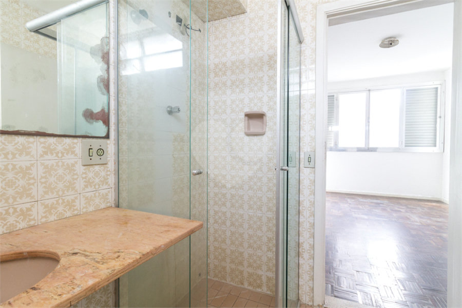 Apartamento à venda com 3 quartos, sendo 1 suíte, em Jardim América, São Paulo, SP