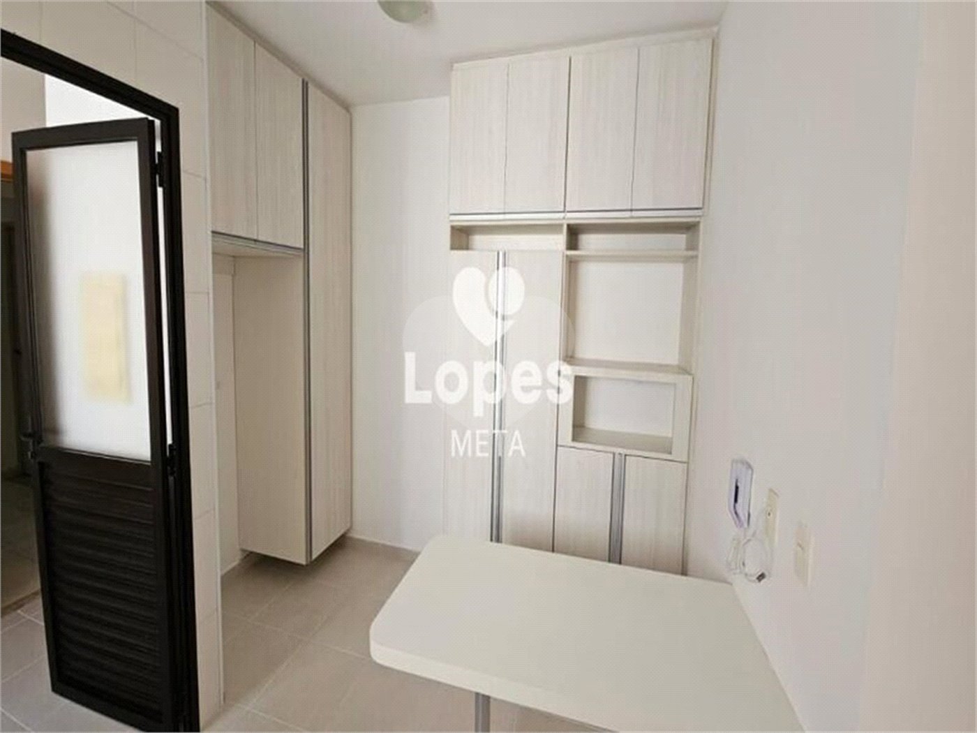 Apartamento à venda com 4 quartos, sendo 1 suíte, em Jardim Esplanada, São José dos Campos, SP