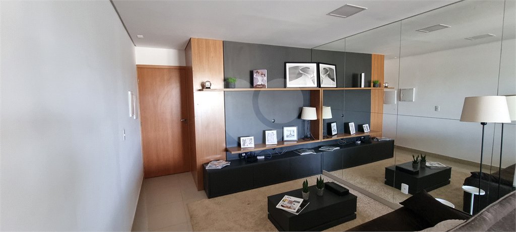 Apartamento à venda com 2 quartos, sendo 1 suíte, em Jardim Nair Maria, Salto, SP