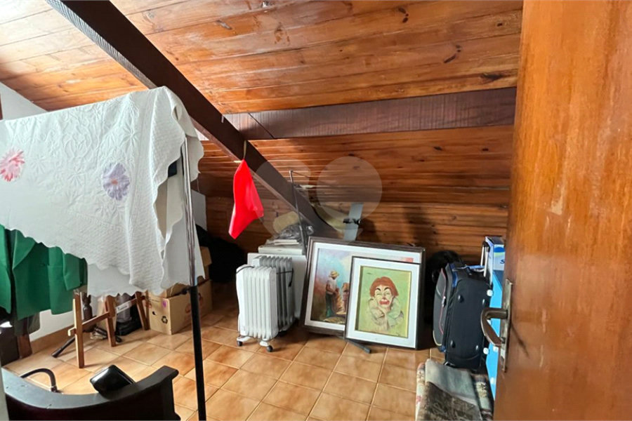 Casa à venda com 4 quartos, sendo 2 suítes, em Morumbi, São Paulo, SP