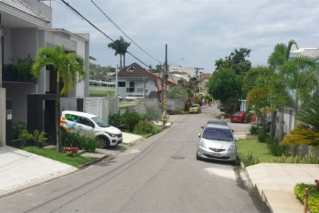 CONDOMÍNIO VALE DAS PALMEIRAS - CASA 3 QTOS + SUITE + PISCINA + GARAGEM 4 CARROS + ENERGIA SOLAR