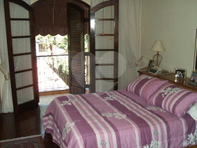 Sobrado à venda com 4 quartos, sendo 3 suítes, em Vila Albertina, São Paulo, SP