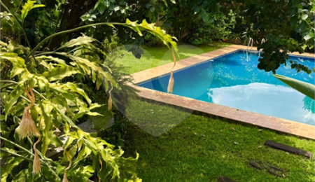 Sobrado à venda com 5 quartos, sendo 3 suítes,  em Jardim Leonor, São Paulo, SP